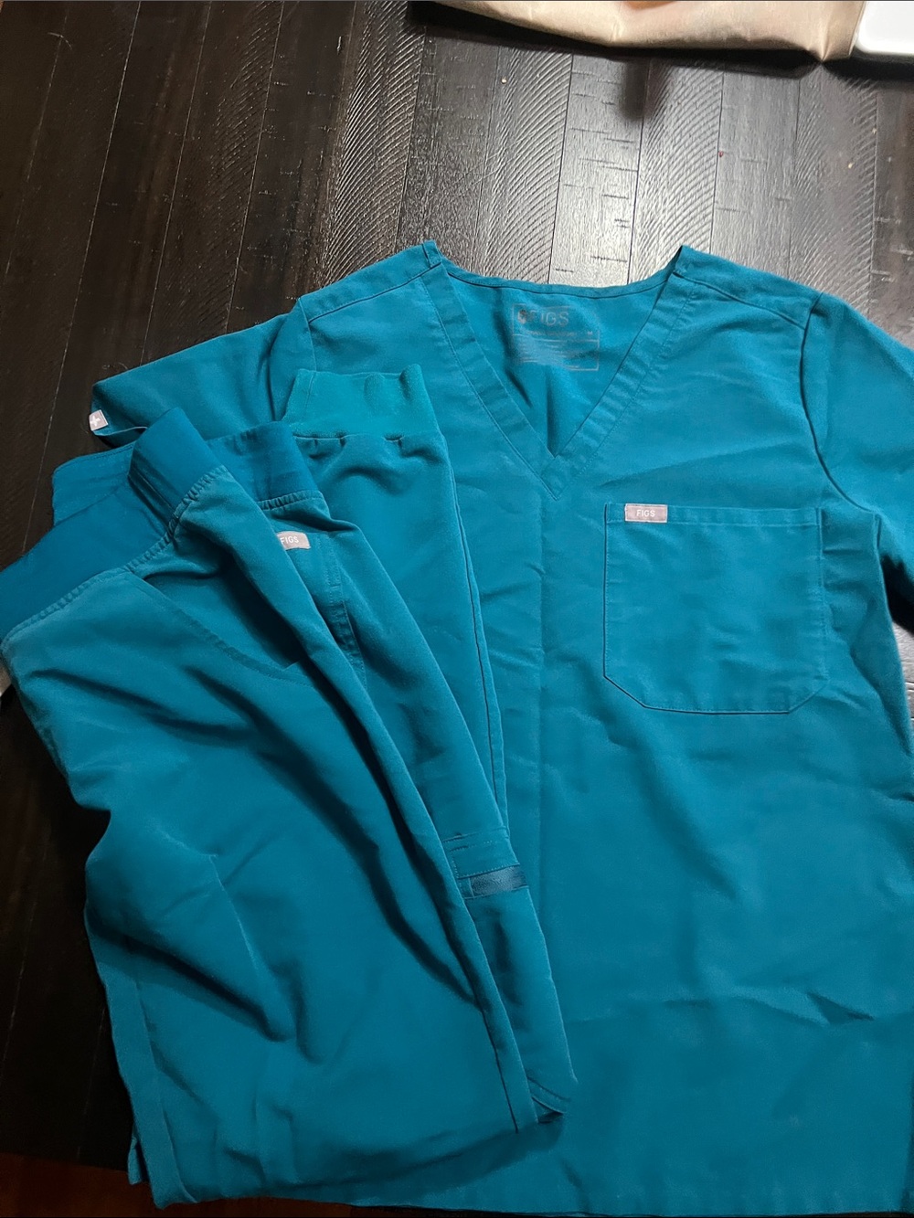 Figs woman  Teal Scrub Top and Pants Set